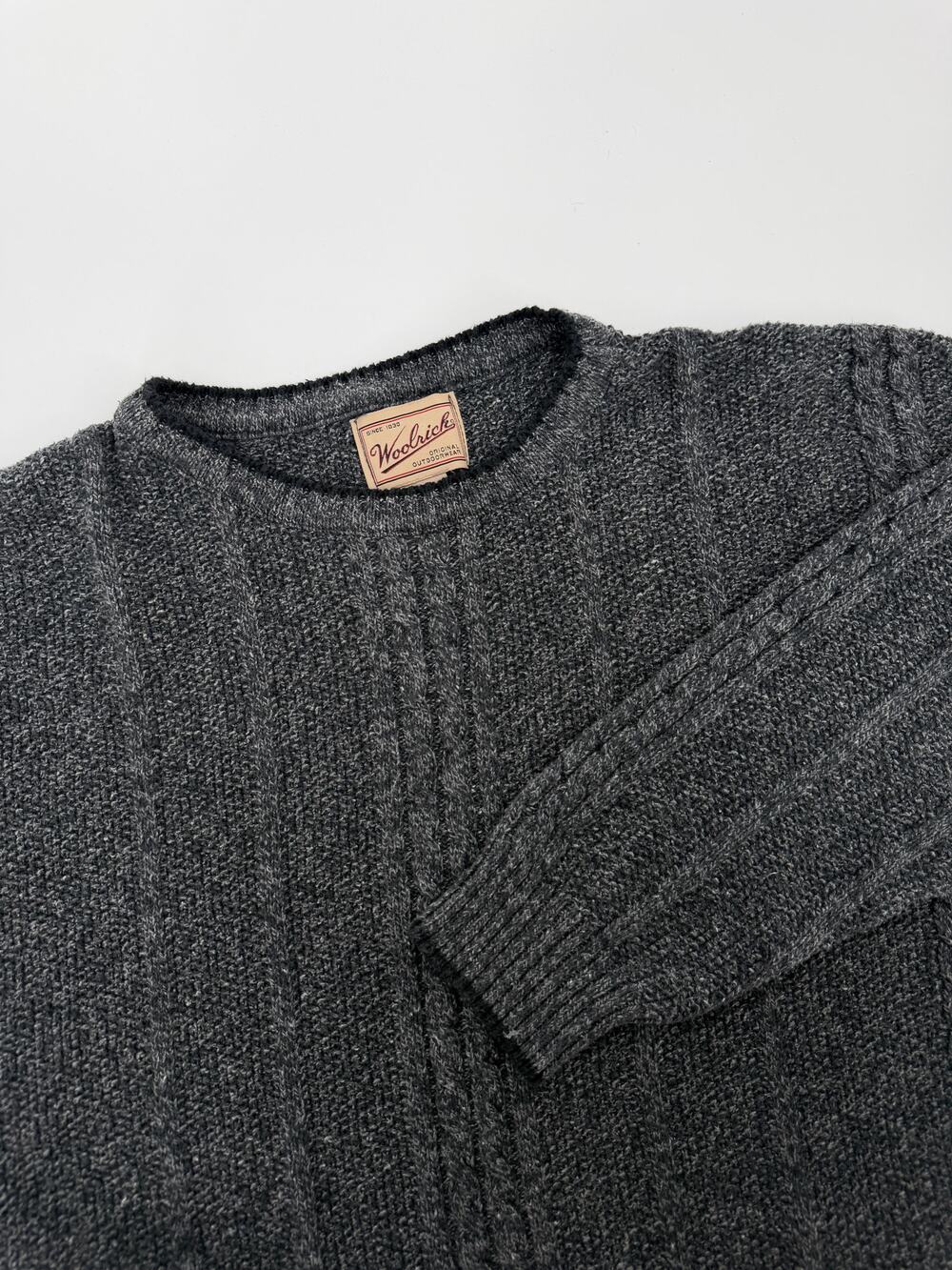Vintage 90's Woolrich Cotton/Acrylic Blend Gray Cable Sweater Mens Large USA